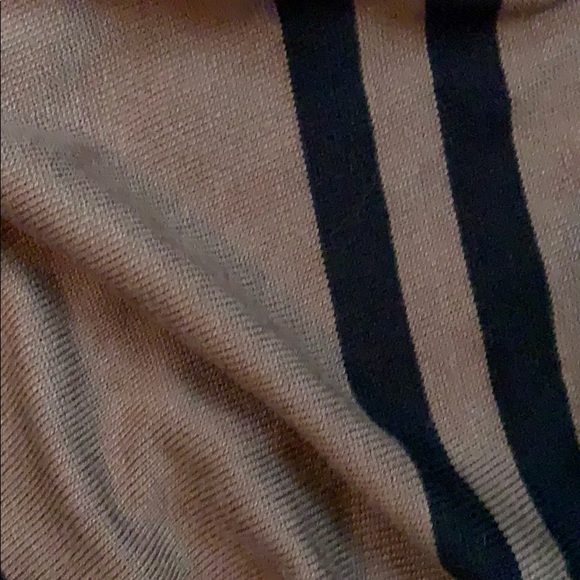 H&M shall - Picture 5 of 5